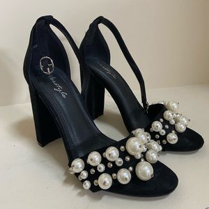 ❌❌SOLD New heels